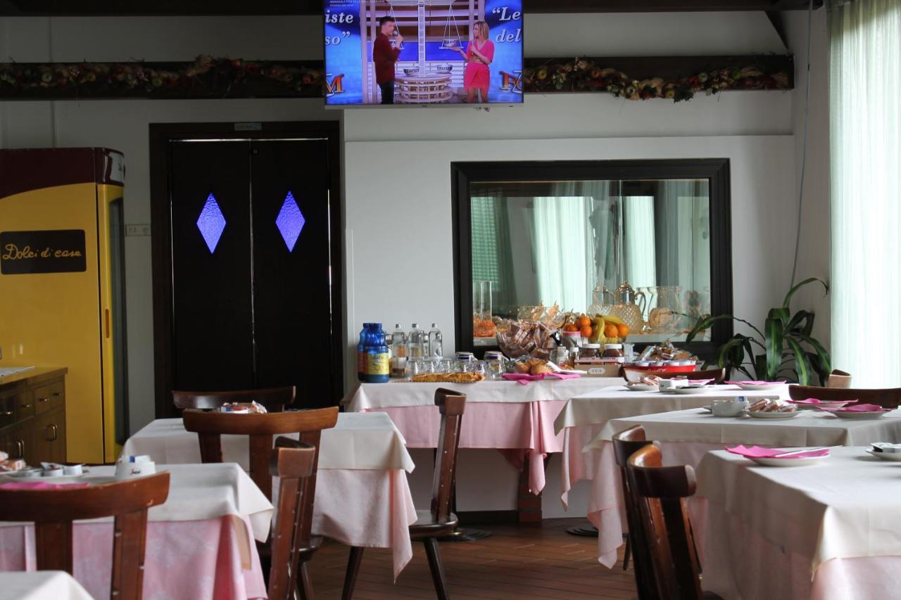 Hotel O'Scugnizzo 2 벨루노 외부 사진