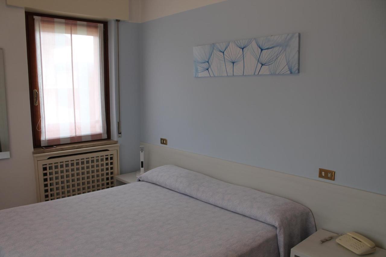 Hotel O'Scugnizzo 2 벨루노 외부 사진