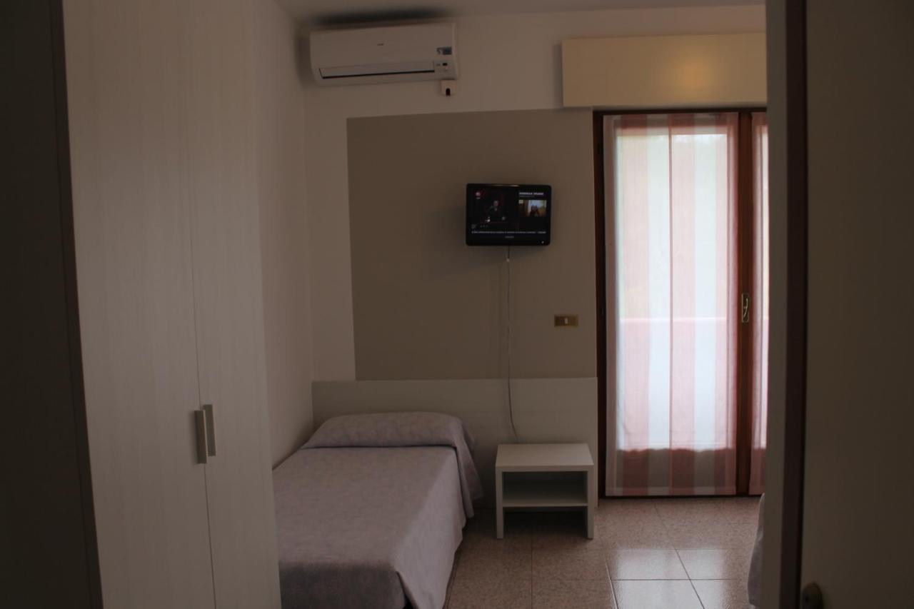 Hotel O'Scugnizzo 2 벨루노 외부 사진