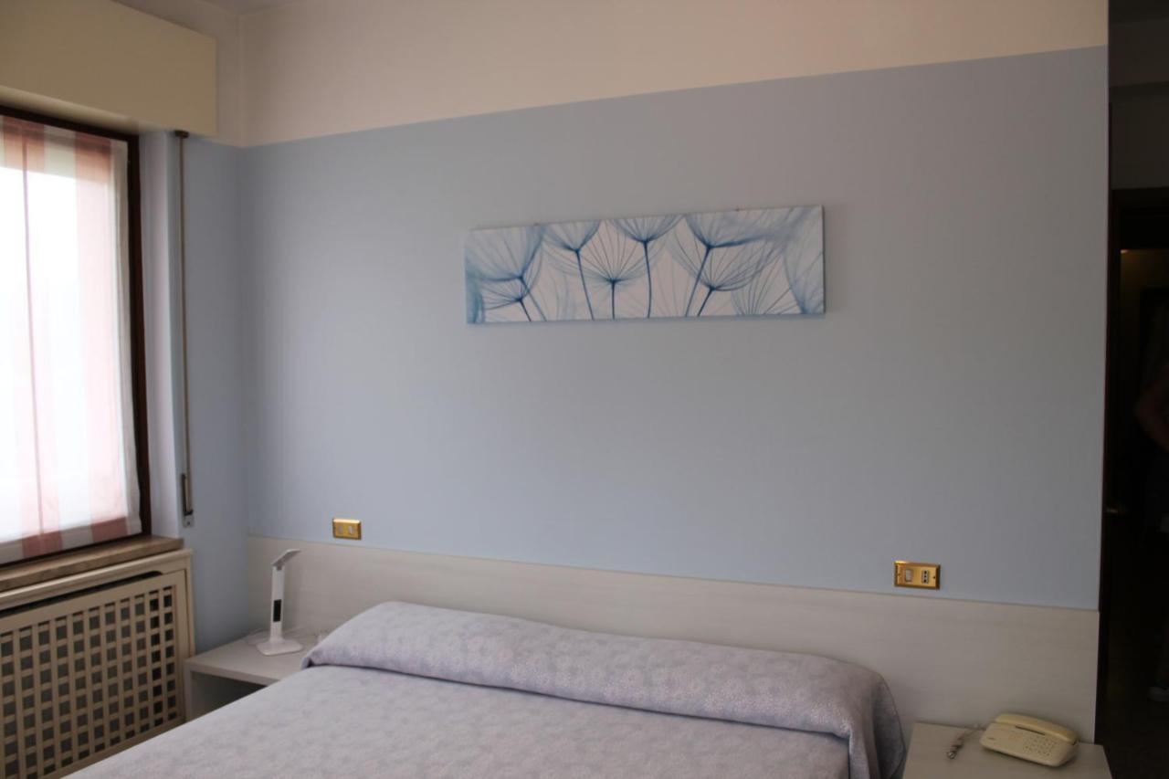 Hotel O'Scugnizzo 2 벨루노 외부 사진