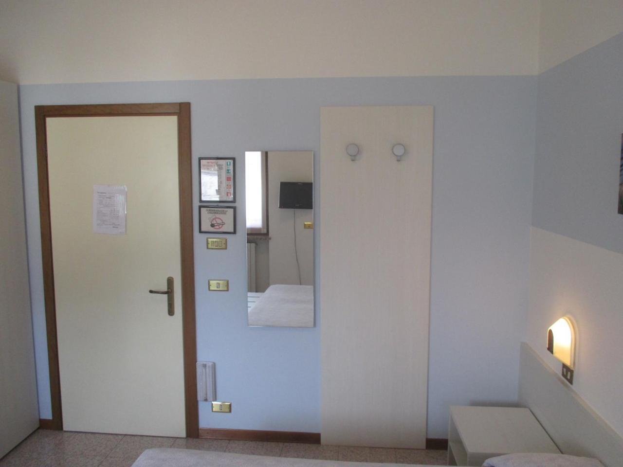 Hotel O'Scugnizzo 2 벨루노 외부 사진