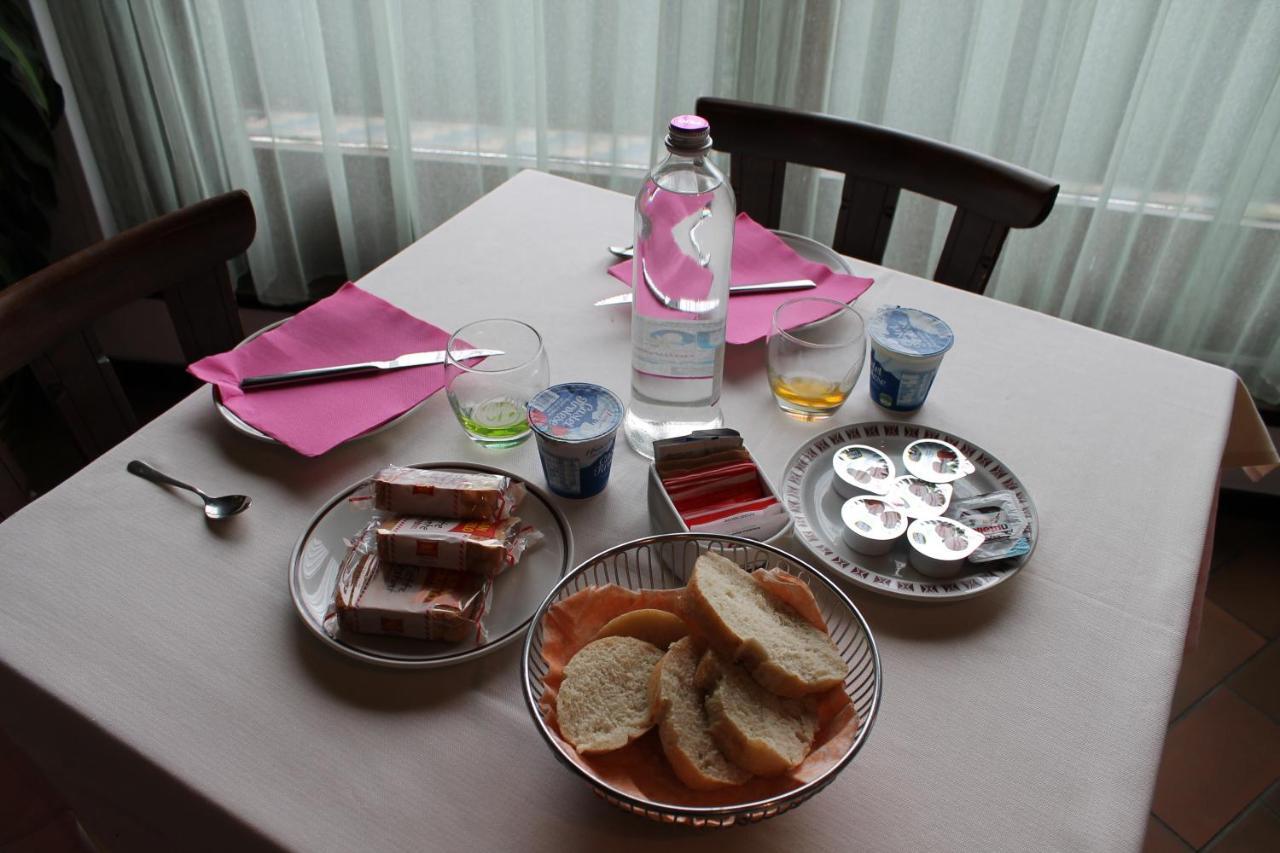 Hotel O'Scugnizzo 2 벨루노 외부 사진
