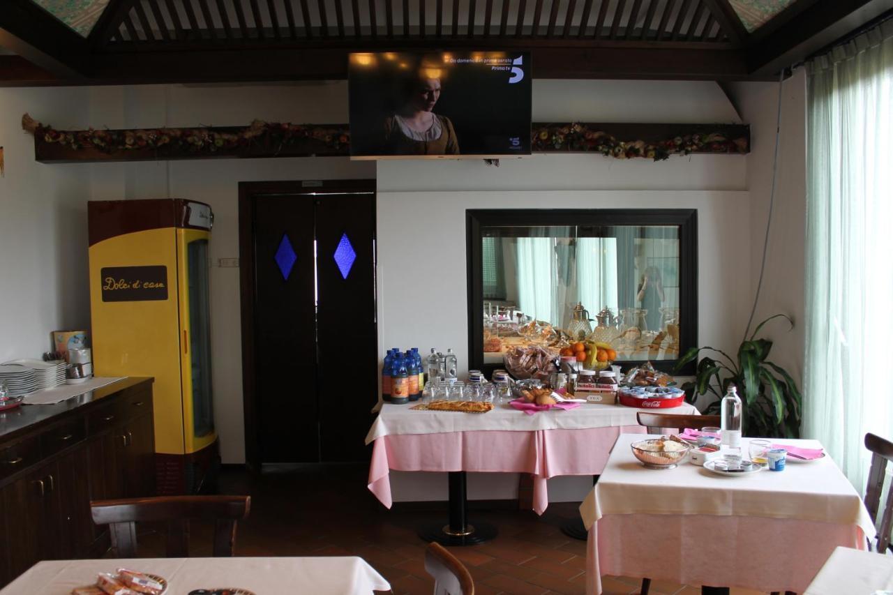 Hotel O'Scugnizzo 2 벨루노 외부 사진